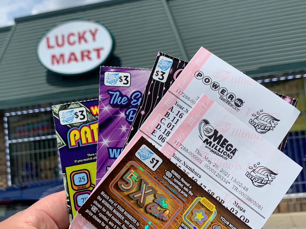 Lucky Mart - 2900 W. 87th St. in Chicago